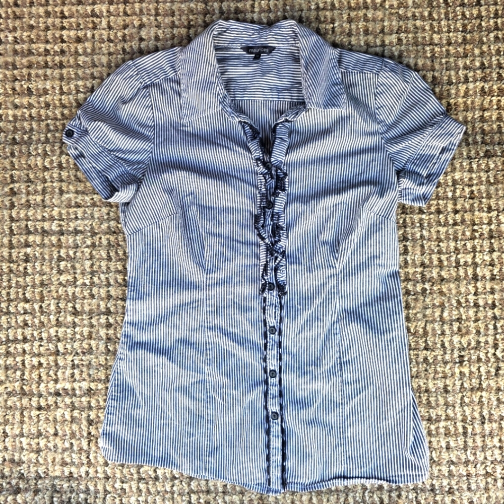 48) MAURICE'S Collared Ruffle Button Blouse Sz. Medium